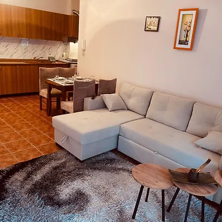 Summer Apartment